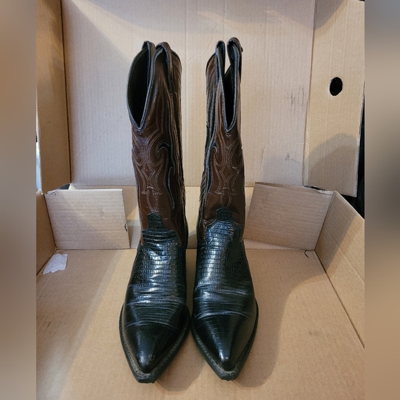 Cowboy/Cowgirl Boots - Picture 4 of 5